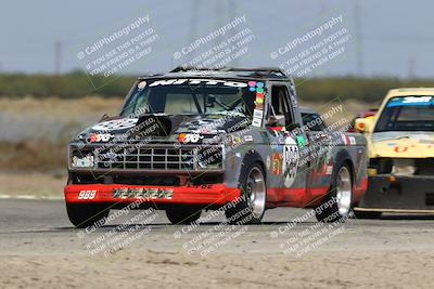 media/Sep-28-2025-24 Hours of Lemons (Sun) [[5dfe0e5f6e]]/11am (Cotton Corners)/